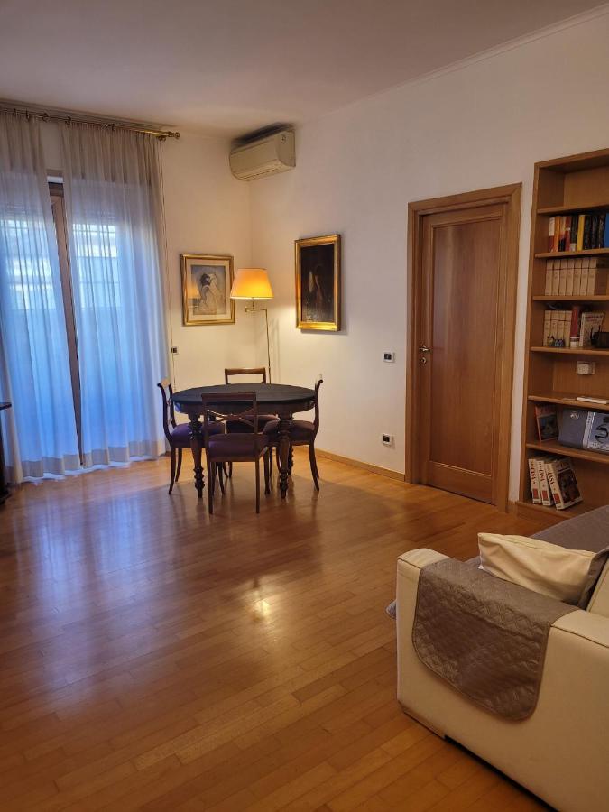 Lovely Accogliente Tra Policlinico E Piazza Bologna Appartement